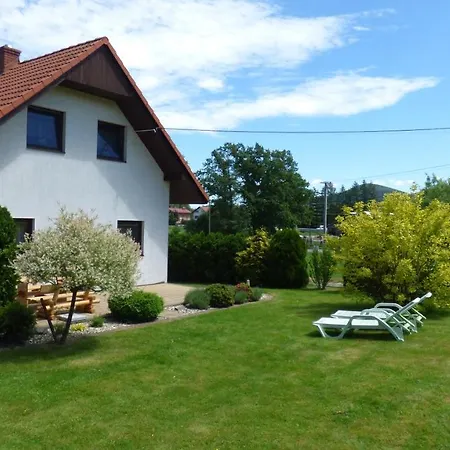 Domek Zalesie 2000 Casa de Férias *